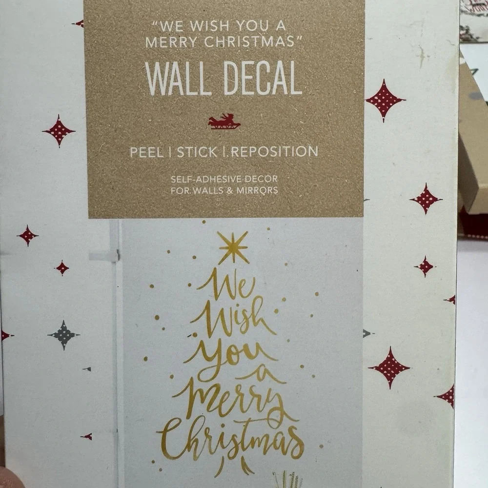 Lot 4 Holiday Lane We Wish You a Merry Christmas Peel Stick Gold Wall Wreath